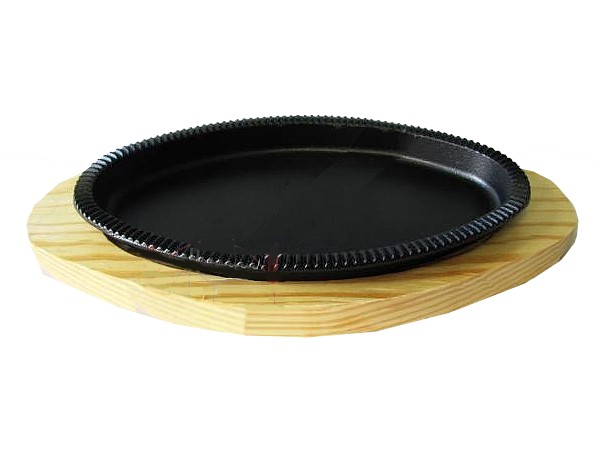 Сковорода овальная на дерев. под-ке 26х17х2см 19046_1