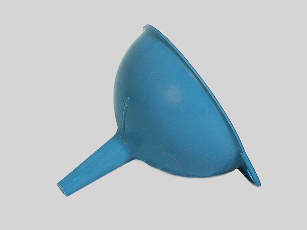 Воронка пластикова  д.11 см_2